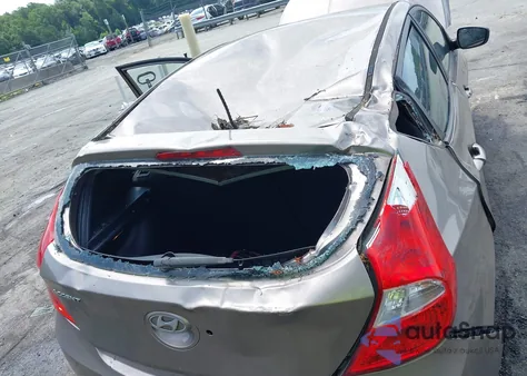 2014 Hyundai Accent Gs z USA, uszkodzony, nr VIN KMHCT5AE9EU174415